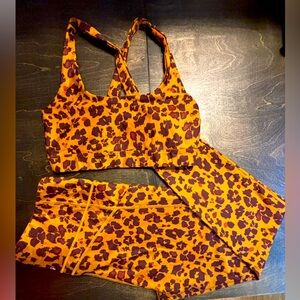 GapFit set L bottoms; M top
